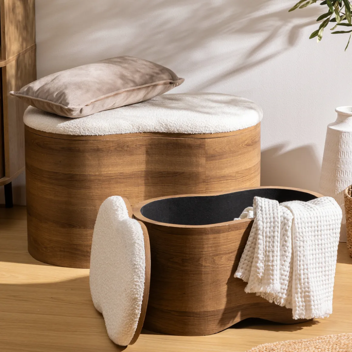 2 bancs coffres "Loe"