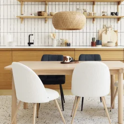 Chaise "Slano", pieds imitation chêne