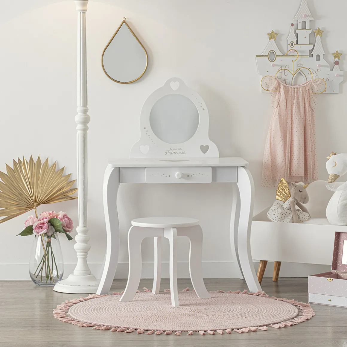 Coiffeuse et tabouret enfant