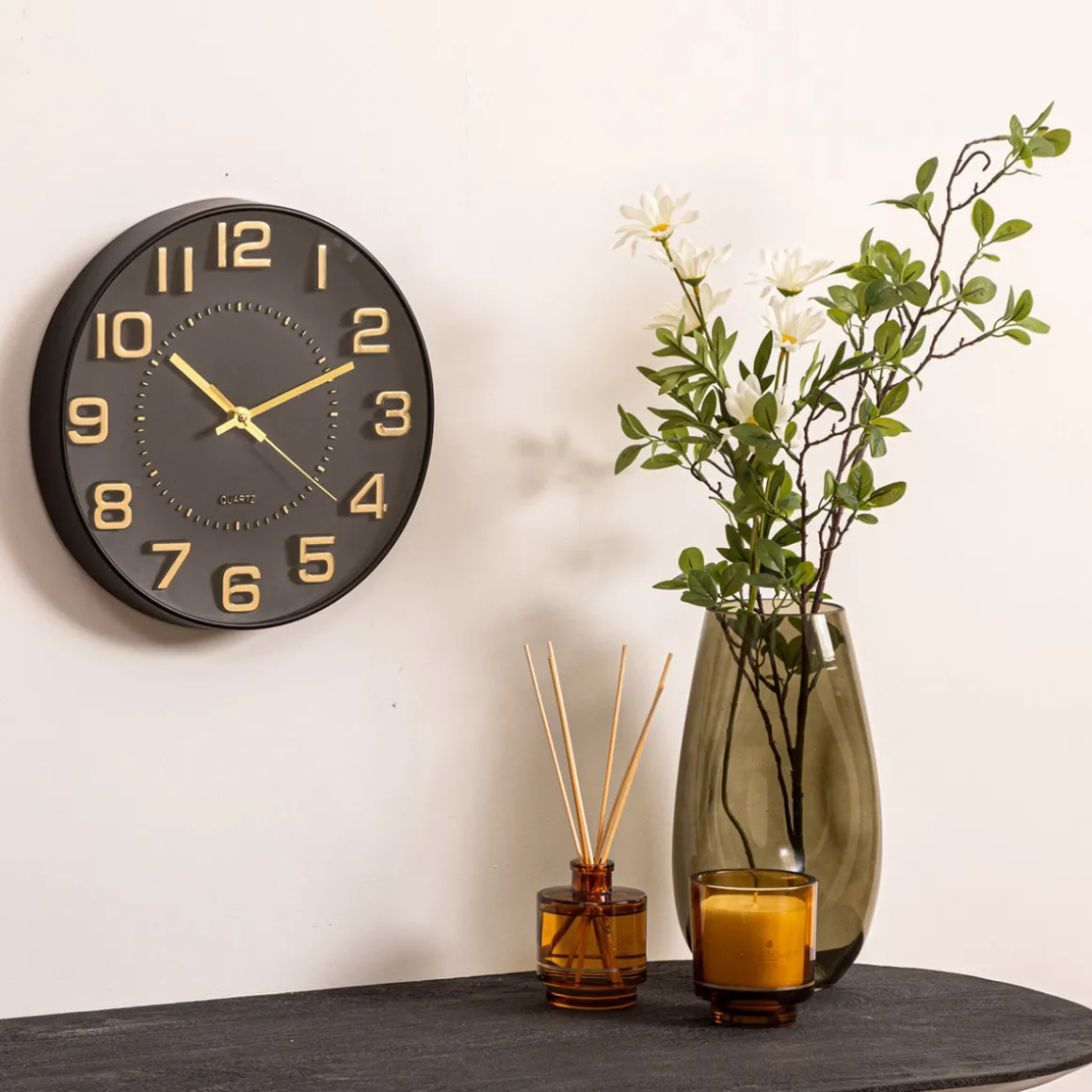 Horlorge relief "Doris"