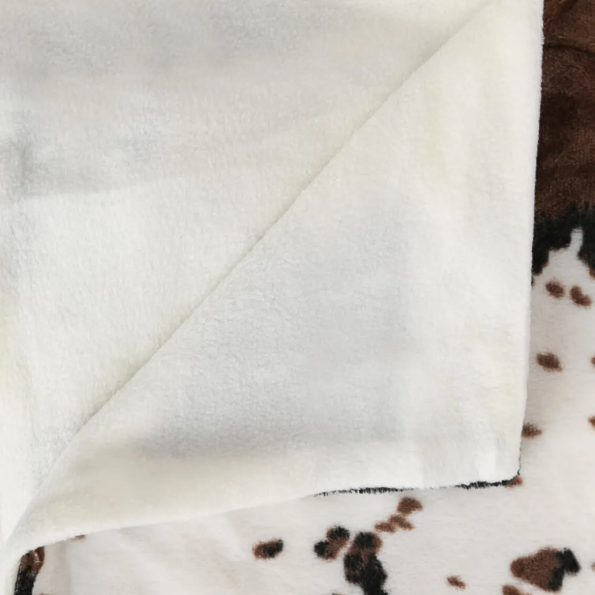 Plaid "3D Géo" fausse fourrure