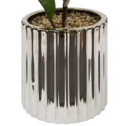 Plante artificielle en pot