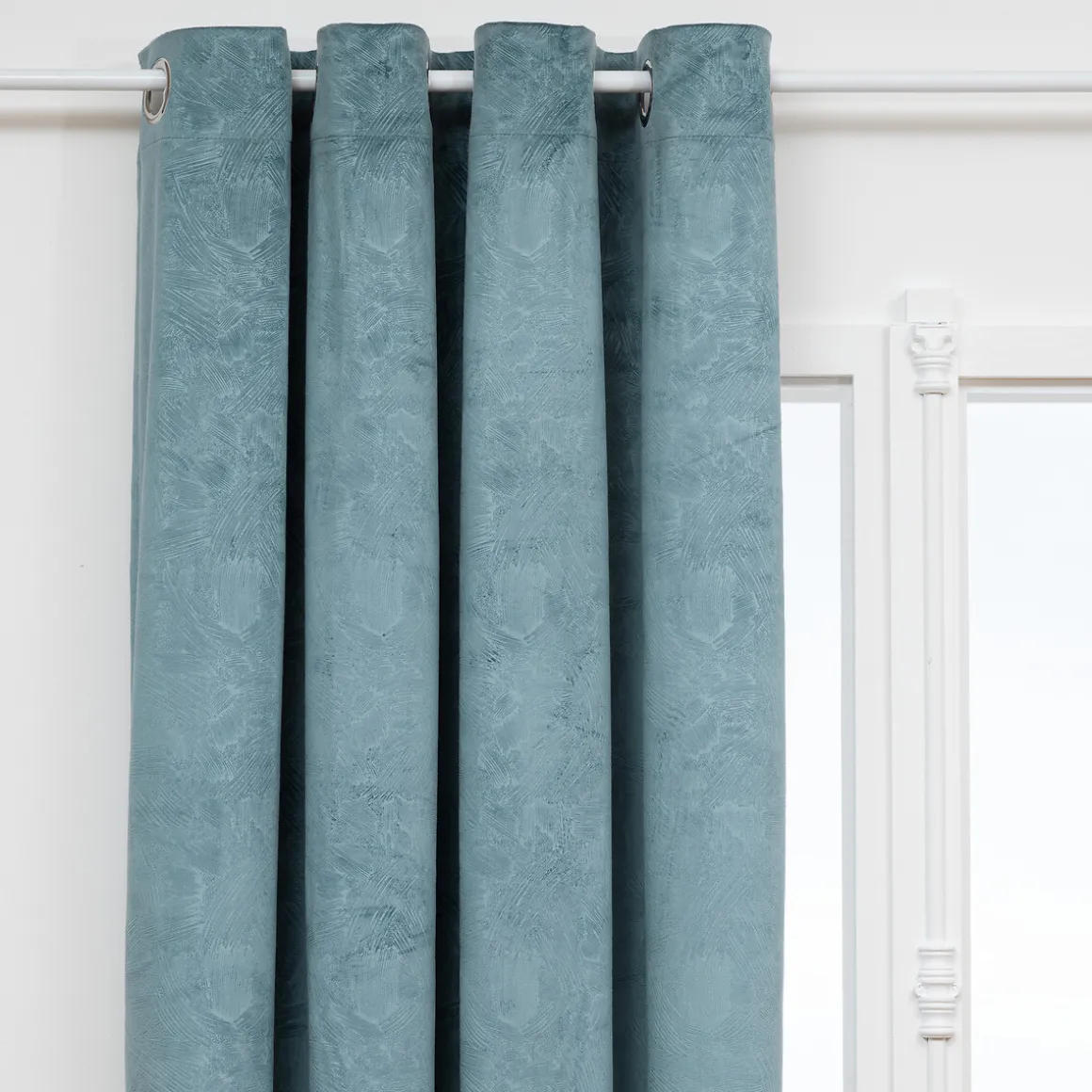 Rideau occultant effet velours "Fujo"